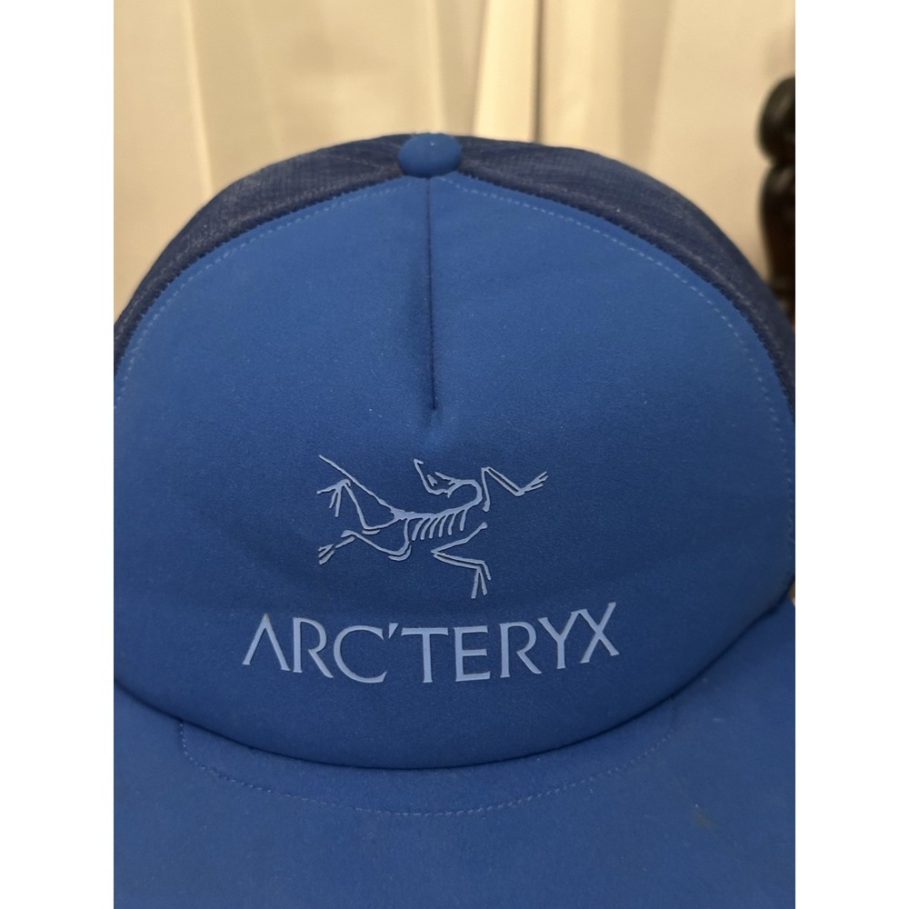 Arc'Teryx Trucker Hat Unisex One Size Mesh Back Polyester Blue